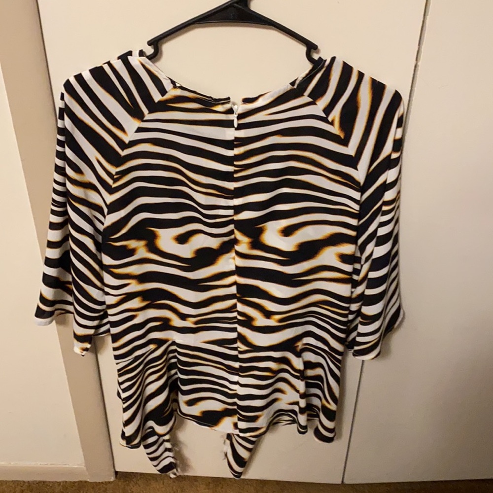Shirt - Picture 2 of 3